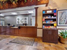 Comfort Suites Marshall, hotel v destinaci Marshall