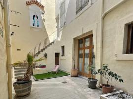 Des appartements au calme dans un immeuble historique, hotell i Béziers