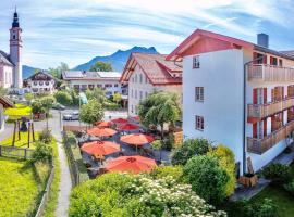 Gasthof-Hotel Dannerwirt, 3-star hotel sa Flintsbach