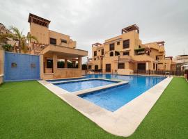 Apartamento relajante con vistas al atardecer en Águilas, hotel en Águilas