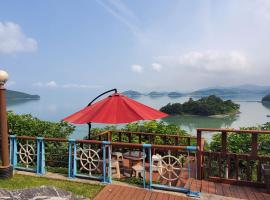 Oh My Family Pension, hotell sihtkohas Yeosu