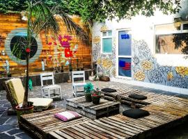 Casa Internacional Querétaro: Querétaro şehrinde bir Oda ve Kahvaltı