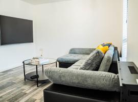 JB Apartments, Fully Equiped Ground Floor Apartment, hotel in Abbey Wood