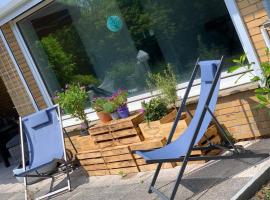 Near „Hamburg summer lounge“ cozy sunny green, hotell i Quickborn