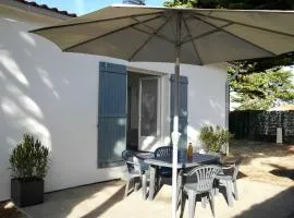 Charmante maison à 500 m de la côte, pour 4