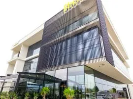 N Hotel BY NOSHI