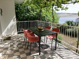 Apartments Maks, hotel a Kraljevica (Porto Re)