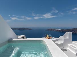 Kasimatis by La Perla - Adults Only, luxe hotel in Imerovígli