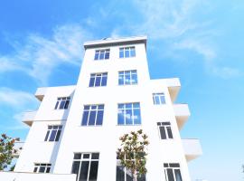 HOTEL KRISTAL, viešbutis mieste Vliorė