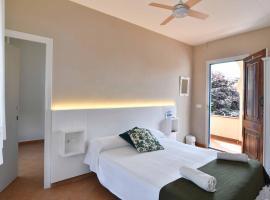 Hostal l'Estrella, hotel a Palafrugell