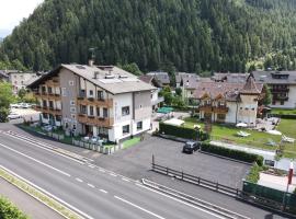 Liz Hotel & Apartments, hotel in Predazzo