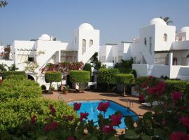 Apartamentos Torrelaguna: LʼÎle-Rousse şehrinde bir otel