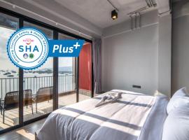 Arch39 Phuket Beach Front - SHA Plus, hotel in Chalong 