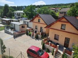 Bungalows Michalka - Podhájska: Podhájska şehrinde bir otel