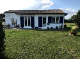 Le Cottage, vacation rental in Vinax