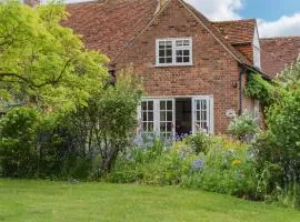 Plum Pudding Stables by Bloom Stays