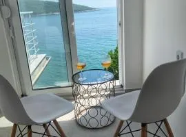 Azzure Apartment