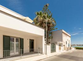 Sunny Beach Apartments by BarbarHouse, hotel in Porto Cesareo