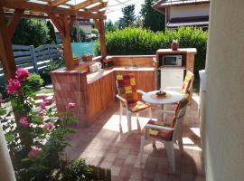 Betty Apartman, ξενοδοχείο σε Balatonfuzfo