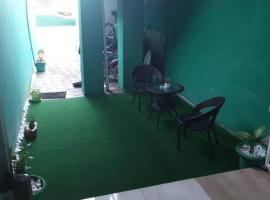 Aimé Anaïs, hotel con parking en Abaga