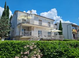 Apartments Elizabeta, hotell sihtkohas Dramalj