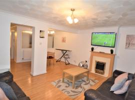 Spacious 3 bedroom House in Tilbury by London, casa a Low Street
