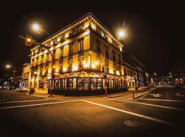 Swans Brewery, Pub & Hotel, hotel in Victoria