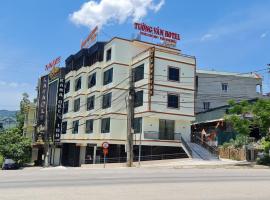 Tường Vân Legend Hotel, hotel v destinaci Cao Bang