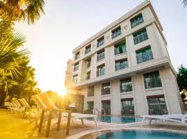 Leaf Port Hotel