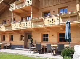 BIO-Bauernhof Hatzbauer, hotel di Maria Alm am Steinernen Meer