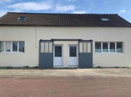 Gîte de ville, hotel in Carentan