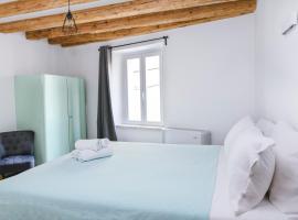 M9 Rooms, hotel in Izola