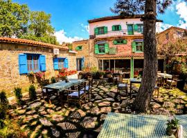 Adatepe Otel, hotel with parking in Adatepe