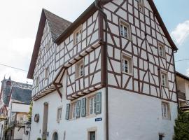 Zur Alten Weinkelter - bezauberndes Fachwerkhaus aus der Spätgotik - 500 Jahre alt, Ferienwohnung in Ellenz-Poltersdorf