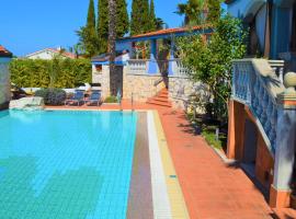 Villa Monterose, Hotel in Malija