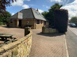 Remarkable 2-Bed Cottage in tranquil setting, hotel en Wooler