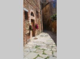 Country flat Il Nido, hotel in Panicale
