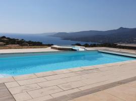 Maison vue mer Propriano Viggianello, hotel with jacuzzis in Viggianello