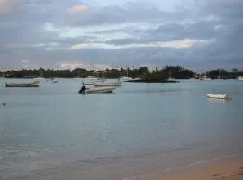 Ocean Drive Studio - Opposite the Beach
