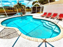 !NEW! Villa Waterview, hotel in Cape Coral