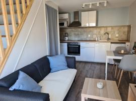 Sweet Cocon - Duplex dans le bourg et proche de la plage de Ouistreham, hotel in Ouistreham