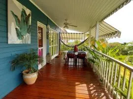 Bungalow de 2 chambres a Bouillante a 100 m de la plage avec vue sur la mer jardin amenage et wifi