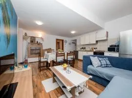 Apartment in Mundanije with Seaview, Terrace, Air condition, WIFI (3748-2)