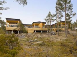 Seija's Modern Villa with Hot tub, жилье для отдыха в городе Töfsala