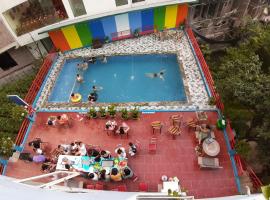 Khách sạn Anh Đào, ξενοδοχείο σε Tam Dao