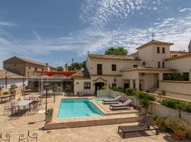 Hospedería del Monasterio, hotel u gradu 'Osuna'