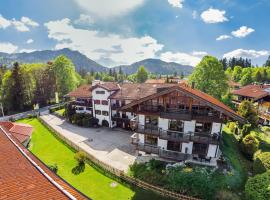 Hubertus Apartments, family hotel in Schliersee