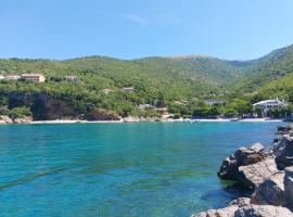 Apartments Lucija, hotel in Senj