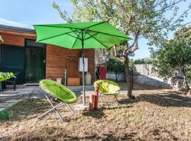 Vivilo Collection - Chalet Mare - Private parking - Just 50 meters from the beach, cabin in Sperlonga