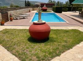 Softades Cottage, holiday home in Omodos